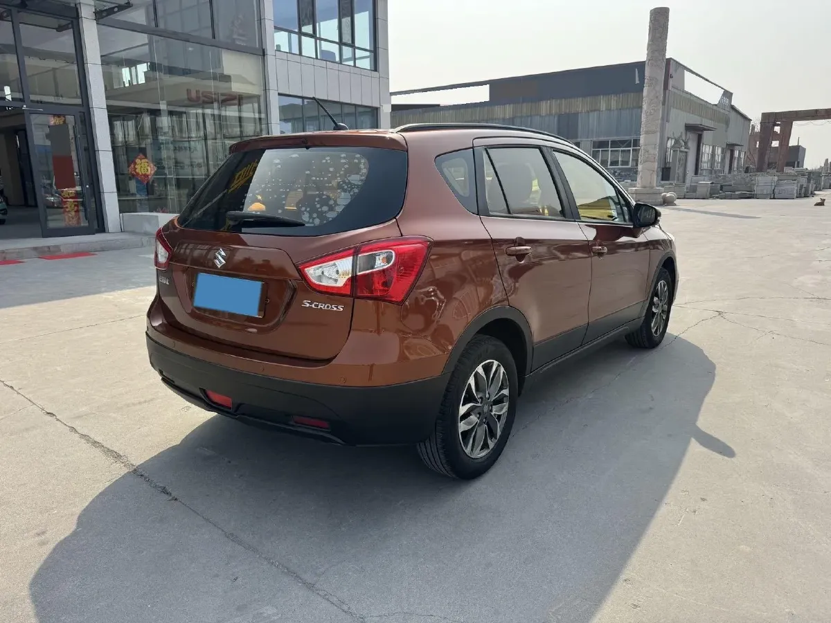 2017 Suzuki SX4 S-Cross 1.6L 122HP L4 5MT,autocango,china used car exporter,china ev exporter,chinese used car exporter,chinese used ev exporter