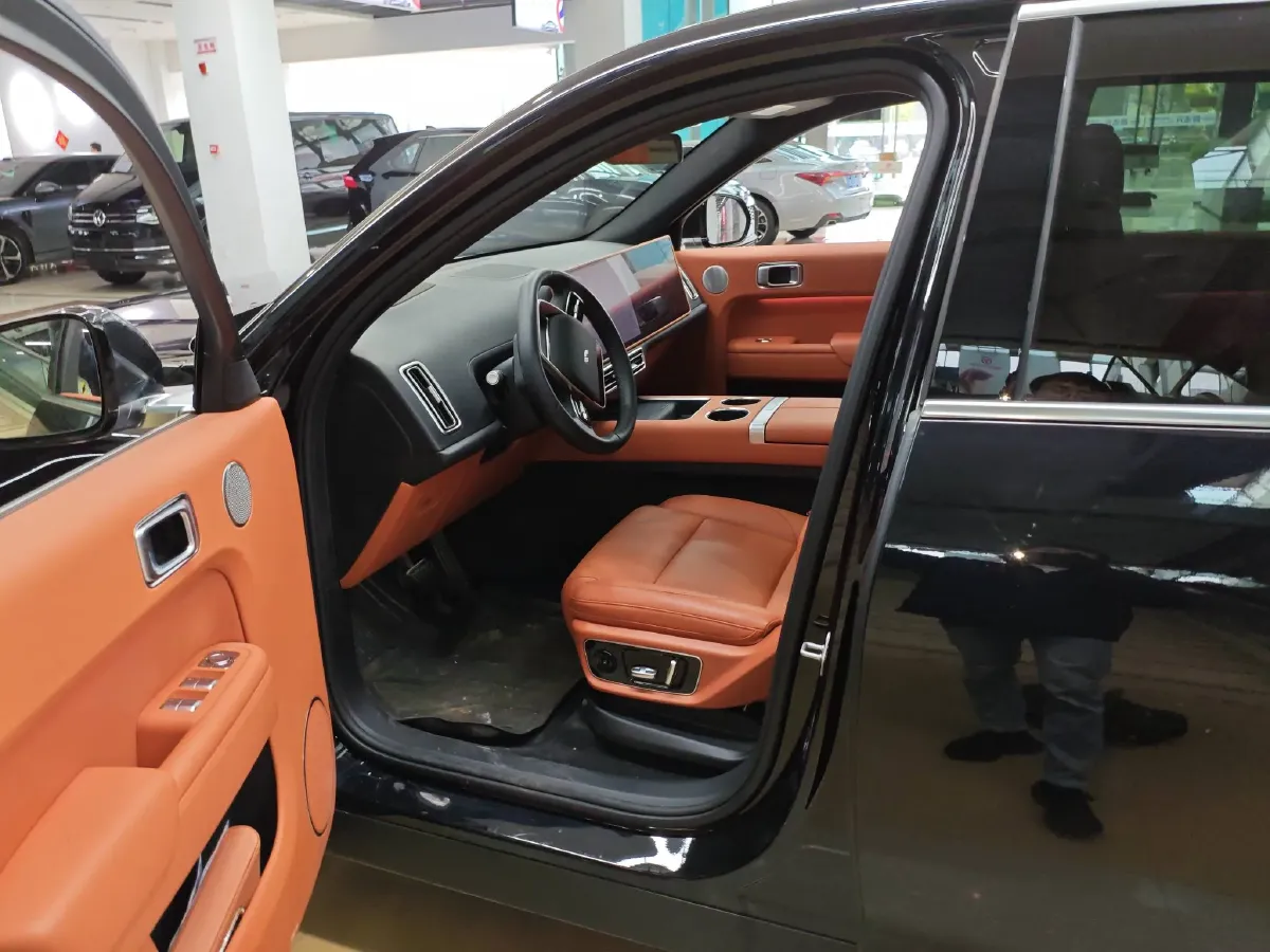 2023 Li L7 Range Extended 154HP REEV 40.9KWH,autocango,china used car exporter,china ev exporter,chinese used car exporter,chinese used ev exporter