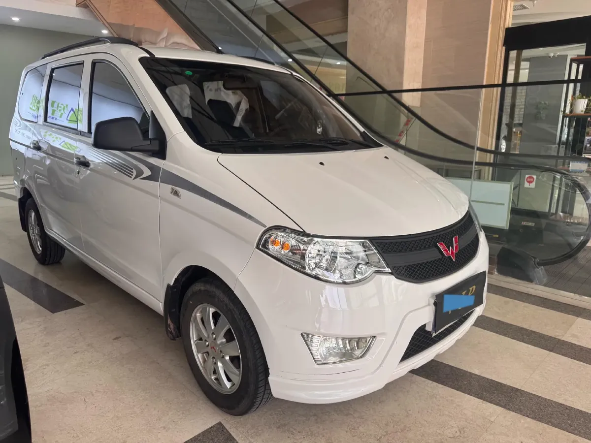 2023 JinBei New Sea Lion X30L 1.5L 102HP L4 5MT,autocango,china used car exporter,china ev exporter,chinese used car exporter,chinese used ev exporter
