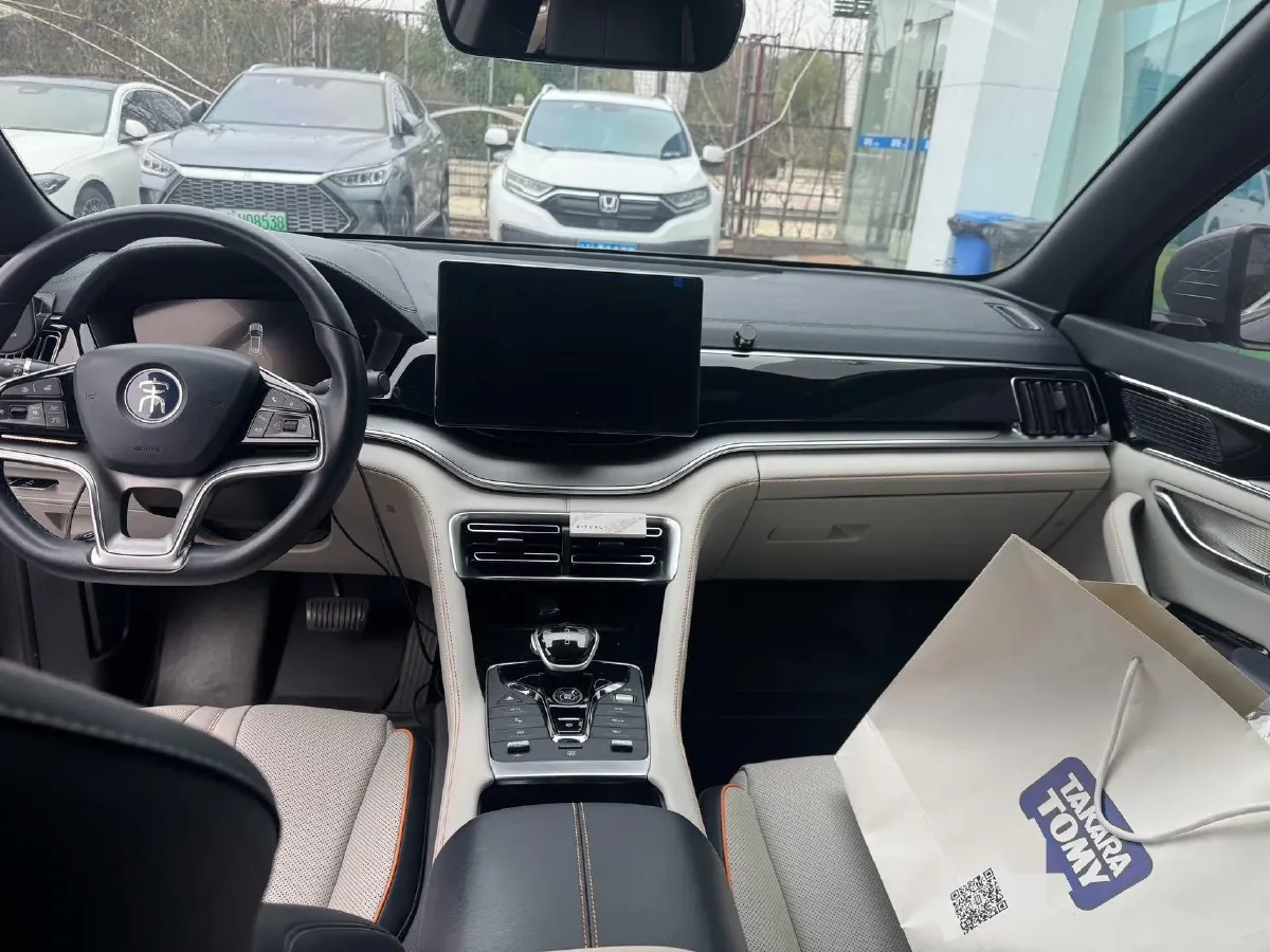 2022 Hyundai Tucson 2.0L 150HP L4 6AT Hybrid,autocango,china used car exporter,china ev exporter,chinese used car exporter,chinese used ev exporter