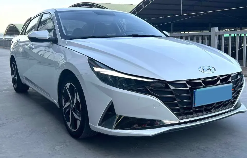 2021 Hyundai Elantra 1.5L 115HP L4 CVT,autocango,china used car exporter,china ev exporter,chinese used car exporter,chinese used ev exporter