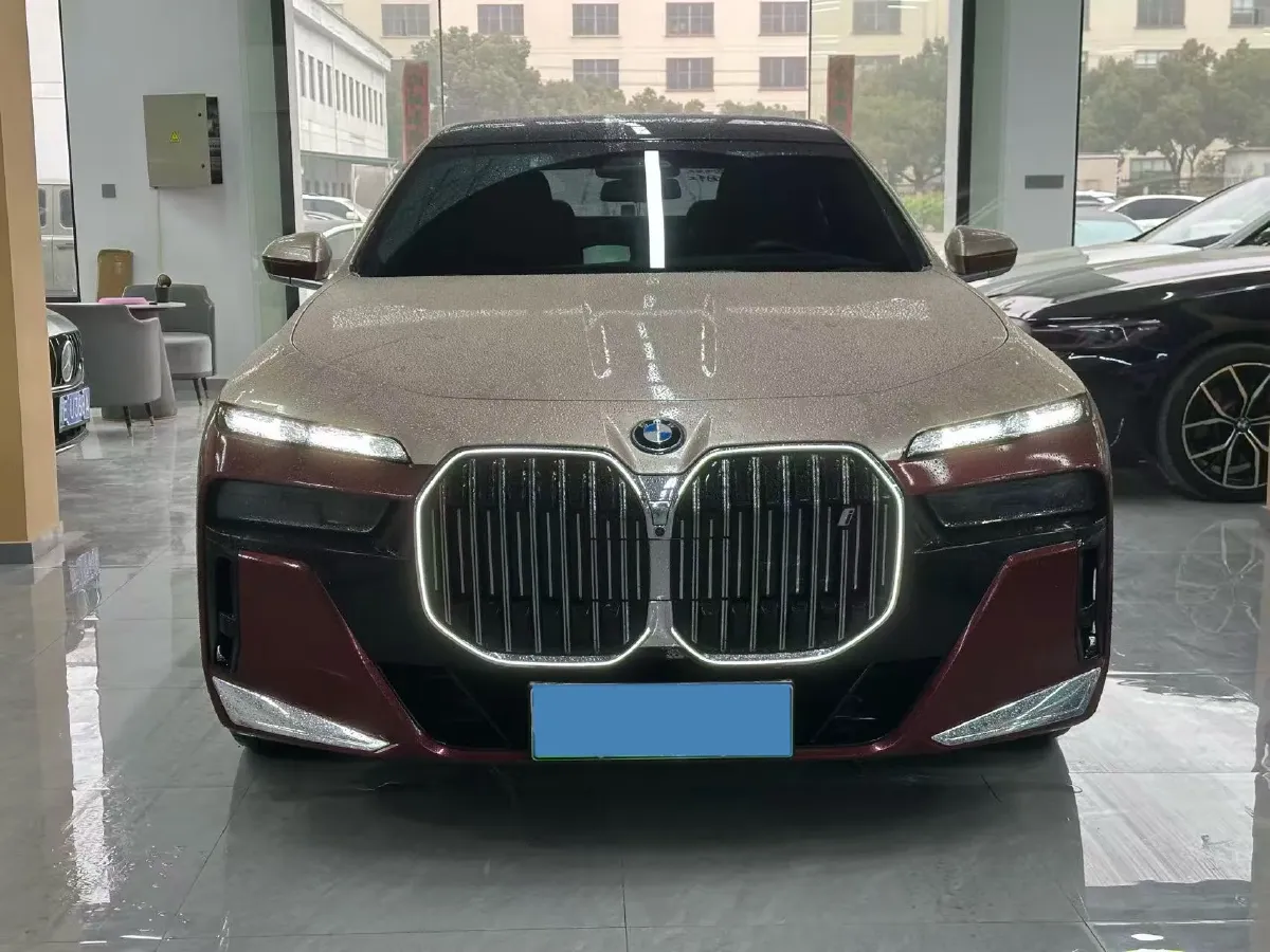 2023 BMW i7 BEV 101.7KWH,autocango,china used car exporter,china ev exporter,chinese used car exporter,chinese used ev exporter