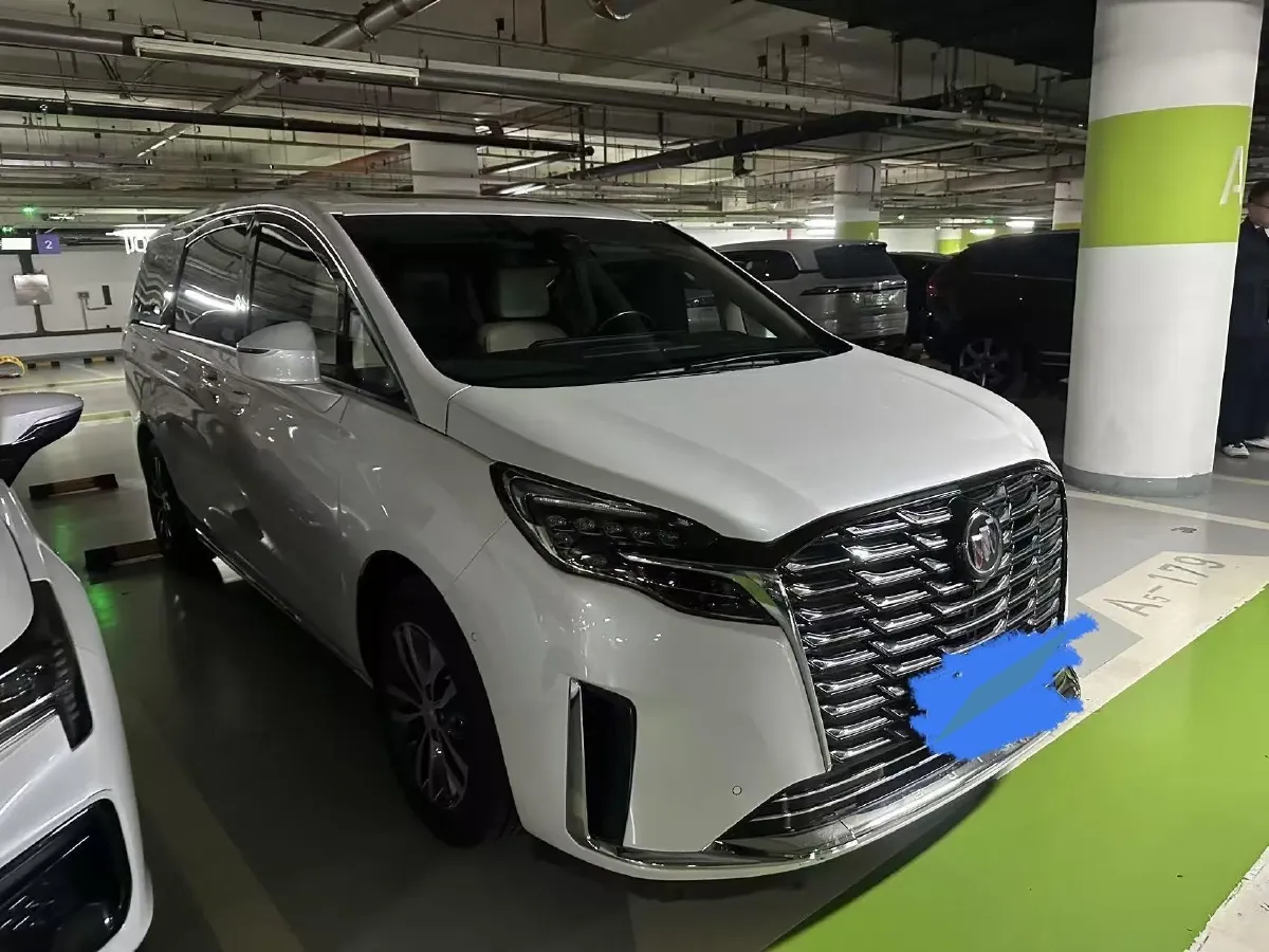 2023 Buick GL8 2.0T 237HP L4 9AT,autocango,china used car exporter,china ev exporter,chinese used car exporter,chinese used ev exporter