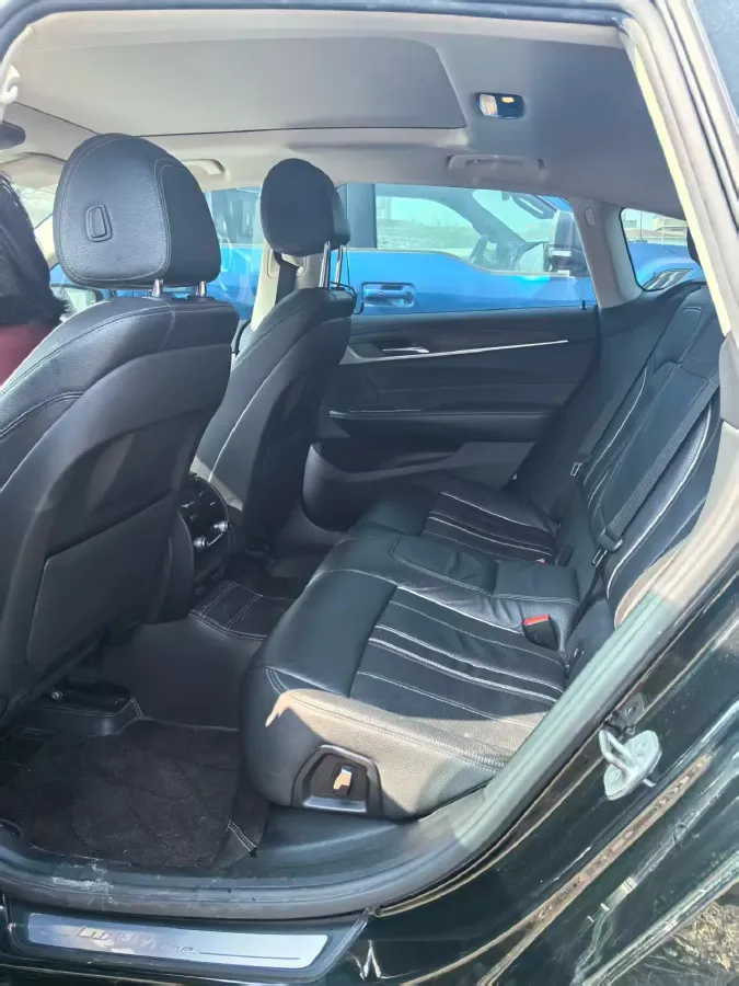 2021 BMW 6 Series GT 2.0T 258HP L4 8AT,autocango,china used car exporter,china ev exporter,chinese used car exporter,chinese used ev exporter