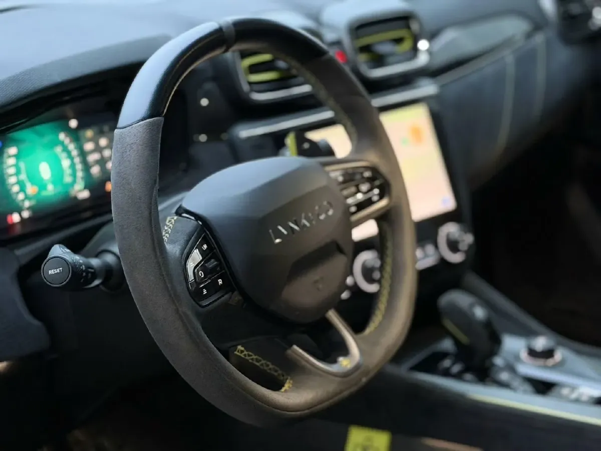 2022 LYNK&CO 03 2.0T 254HP L4 8AT,autocango,china used car exporter,china ev exporter,chinese used car exporter,chinese used ev exporter