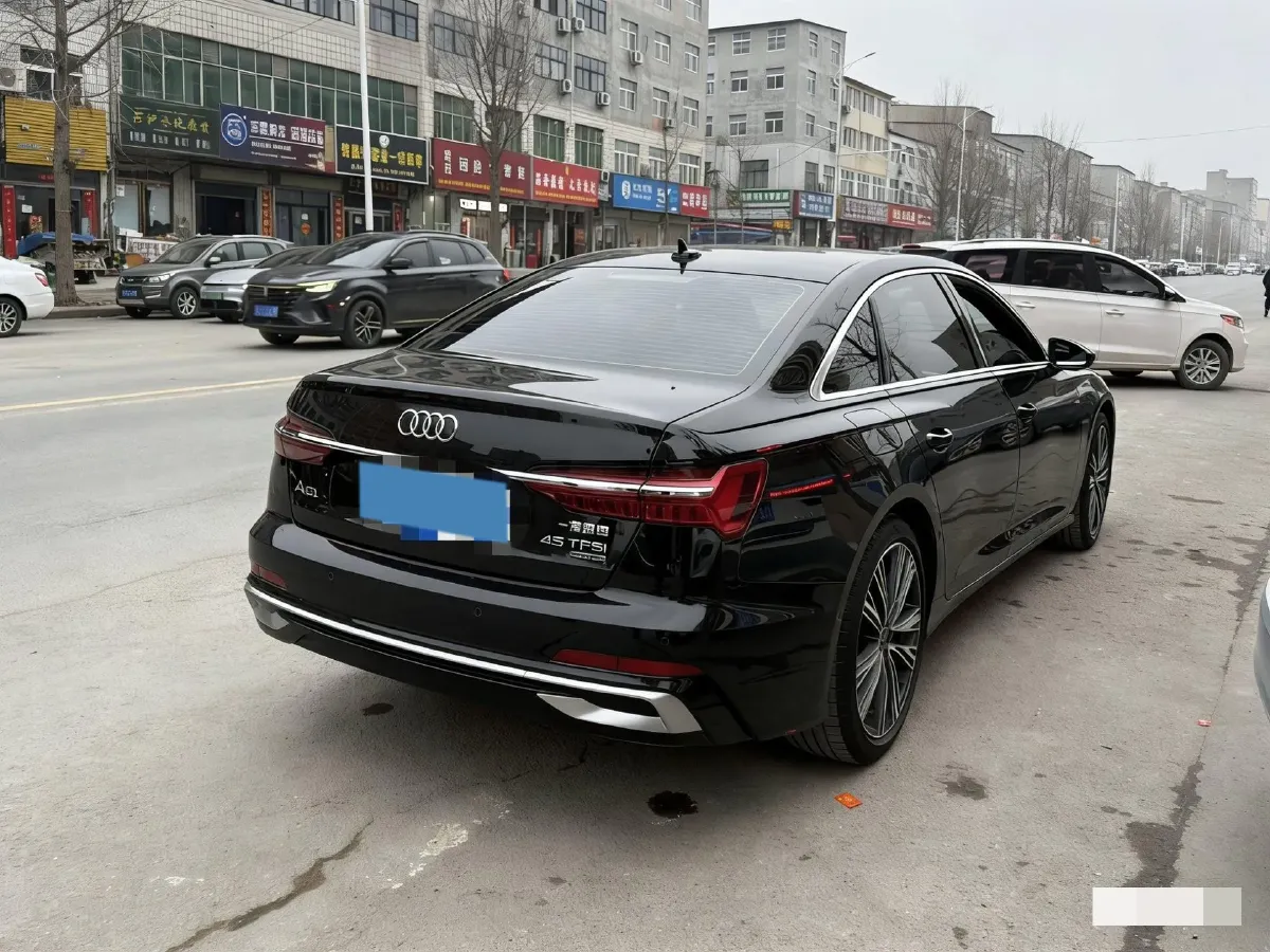 2024 Audi A6L 2.0T 245HP L4 7DCT,autocango,china used car exporter,china ev exporter,chinese used car exporter,chinese used ev exporter
