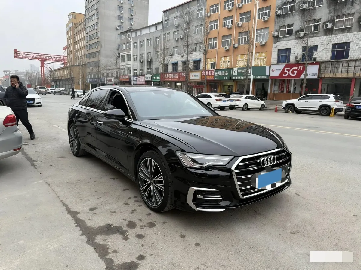 2024 Audi A6L 2.0T 245HP L4 7DCT,autocango,china used car exporter,china ev exporter,chinese used car exporter,chinese used ev exporter