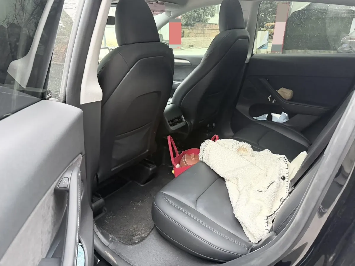 2022 Tesla Model Y BEV 60KWH,autocango,china used car exporter,china ev exporter,chinese used car exporter,chinese used ev exporter