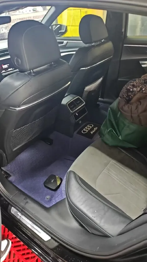 2021 Audi A6L 2.0T 224HP L4 7DCT,autocango,china used car exporter,china ev exporter,chinese used car exporter,chinese used ev exporter