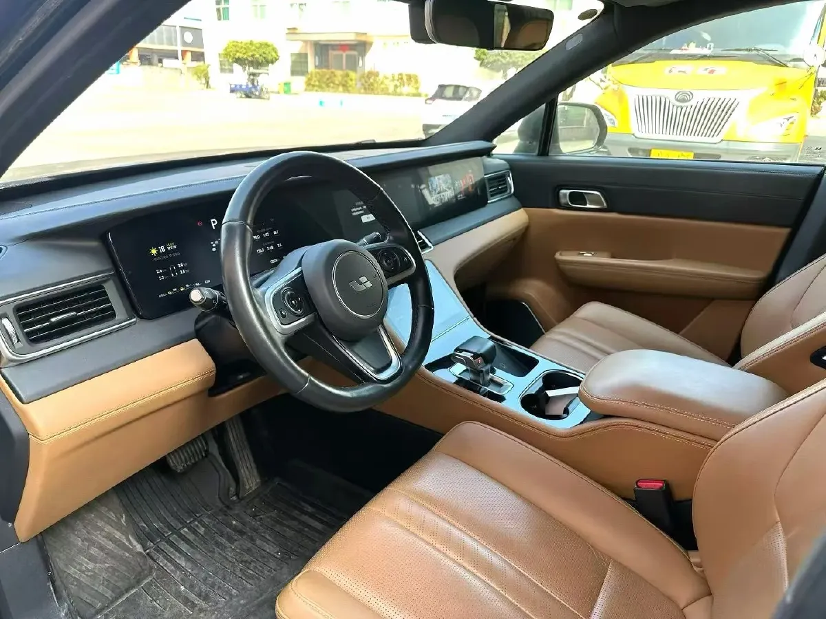 2020 Li ONE Range Extended 131HP REEV 40.5KWH,autocango,china used car exporter,china ev exporter,chinese used car exporter,chinese used ev exporter