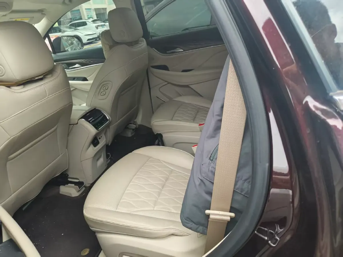 2022 Buick Enclave 2.0T 237HP L4 9AT,autocango,china used car exporter,china ev exporter,chinese used car exporter,chinese used ev exporter