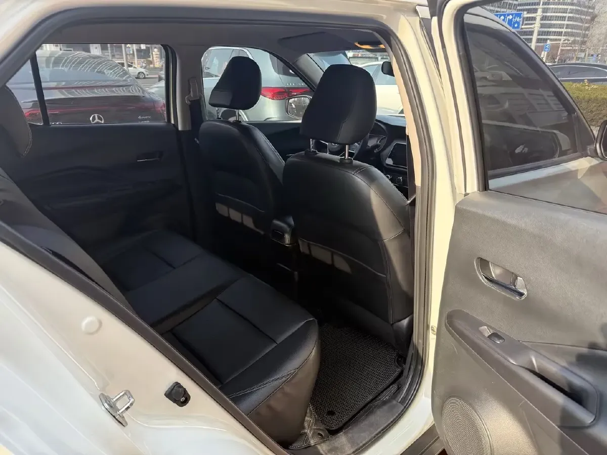 2020 Nissan Kicks 1.5L 124HP L4 CVT,autocango,china used car exporter,china ev exporter,chinese used car exporter,chinese used ev exporter