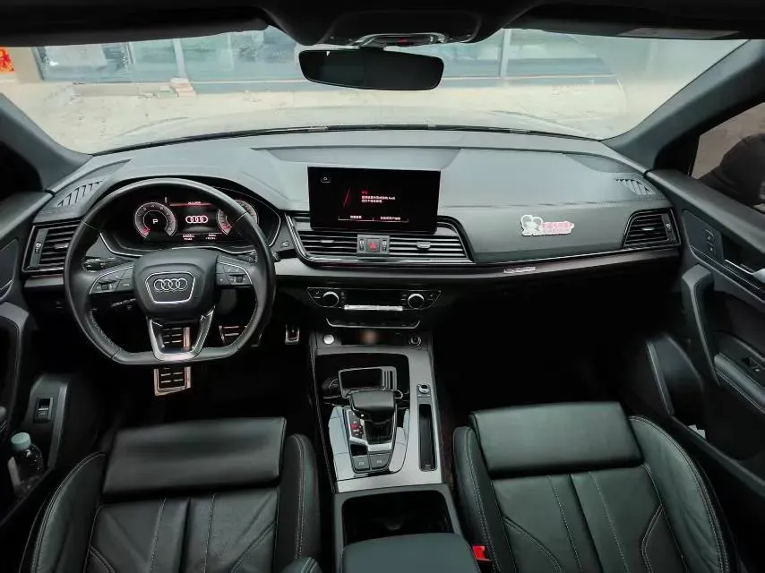 2023 Audi Q5L 2.0T 190HP L4 7DCT,autocango,china used car exporter,china ev exporter,chinese used car exporter,chinese used ev exporter