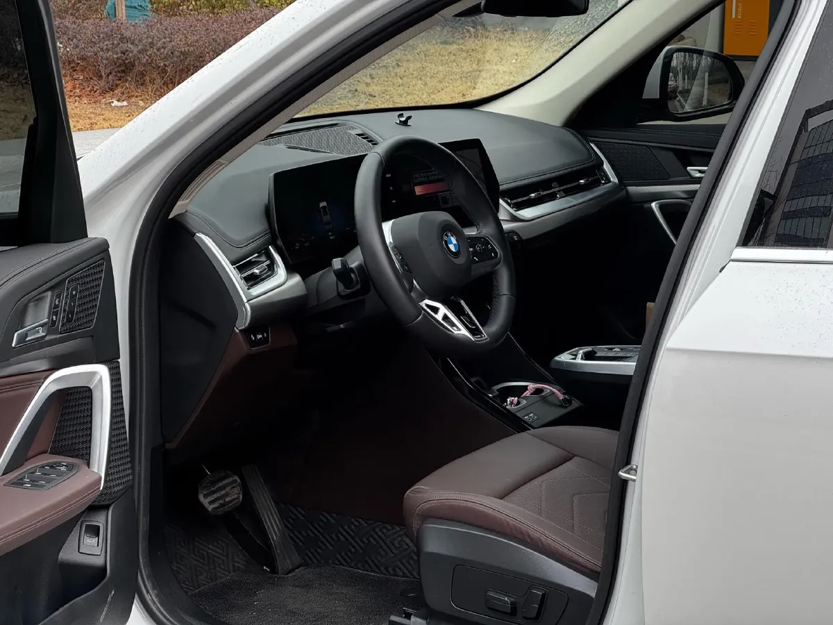 2024 BMW X1 2.0T 204HP L4 7DCT,autocango,china used car exporter,china ev exporter,chinese used car exporter,chinese used ev exporter