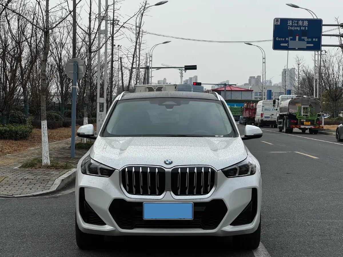 2024 BMW X1 2.0T 204HP L4 7DCT,autocango,china used car exporter,china ev exporter,chinese used car exporter,chinese used ev exporter