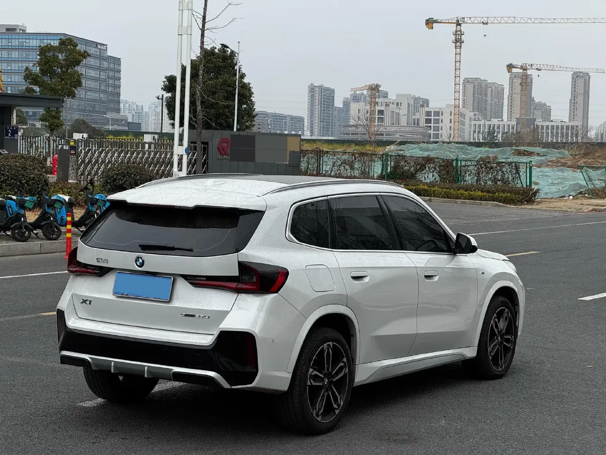 2024 BMW X1 2.0T 204HP L4 7DCT,autocango,china used car exporter,china ev exporter,chinese used car exporter,chinese used ev exporter