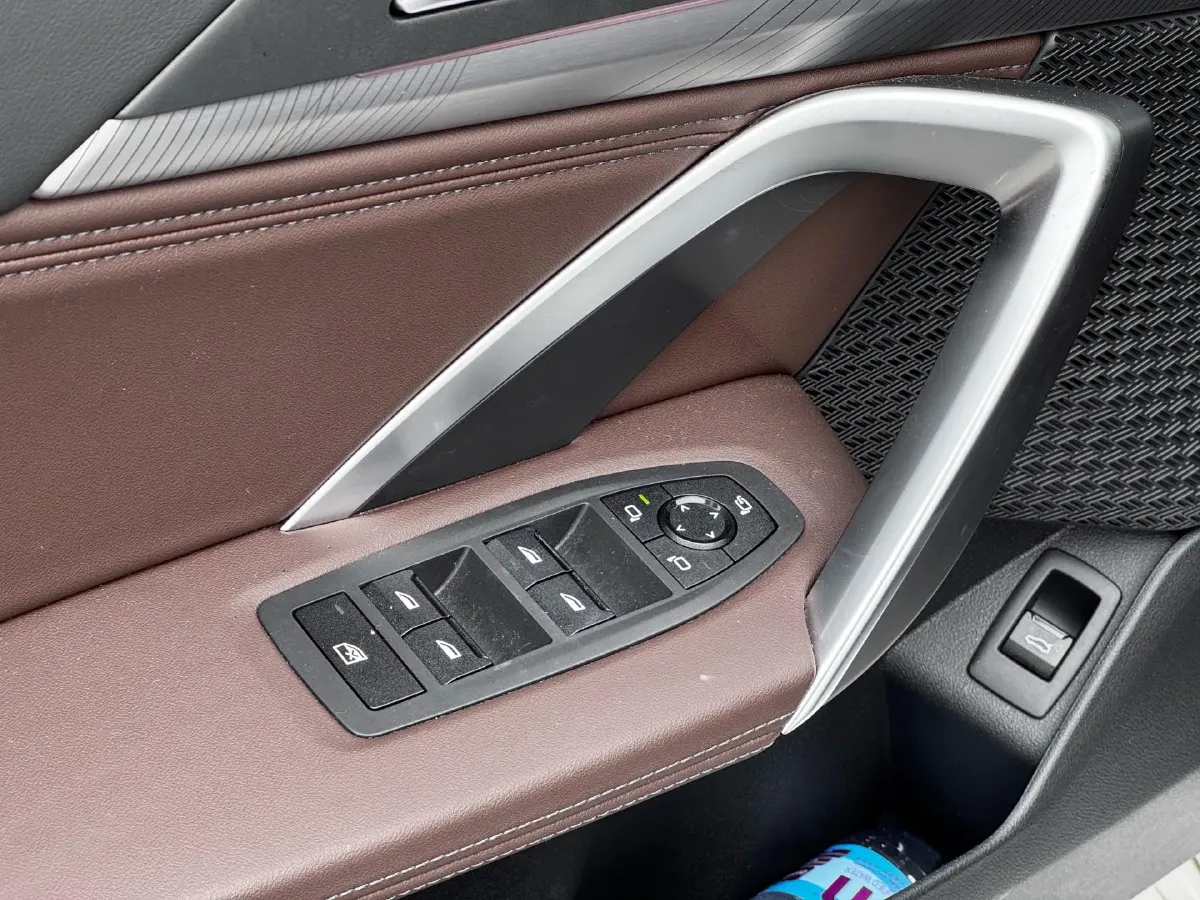 2024 BMW X1 2.0T 204HP L4 7DCT,autocango,china used car exporter,china ev exporter,chinese used car exporter,chinese used ev exporter