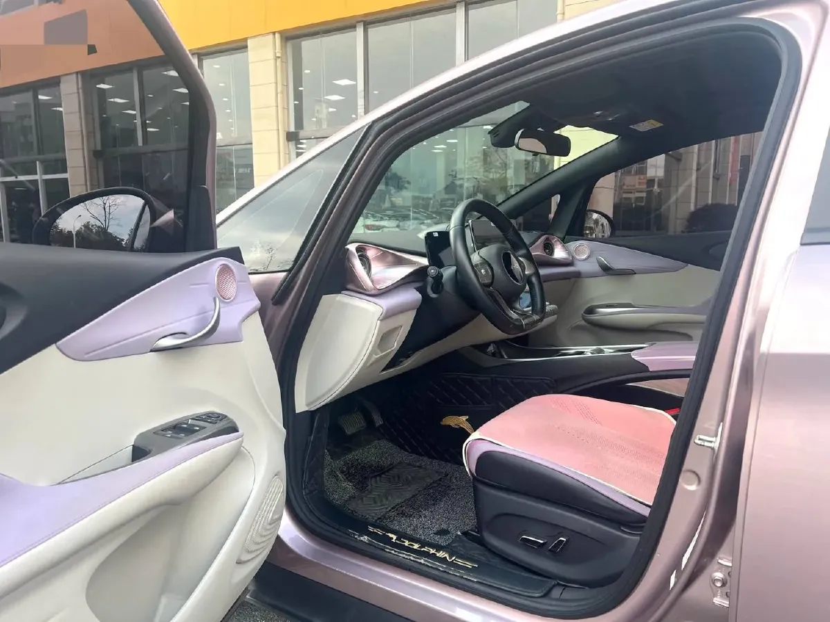 2021 BYD Dolphin BEV 44.9KWH,autocango,china used car exporter,china ev exporter,chinese used car exporter,chinese used ev exporter