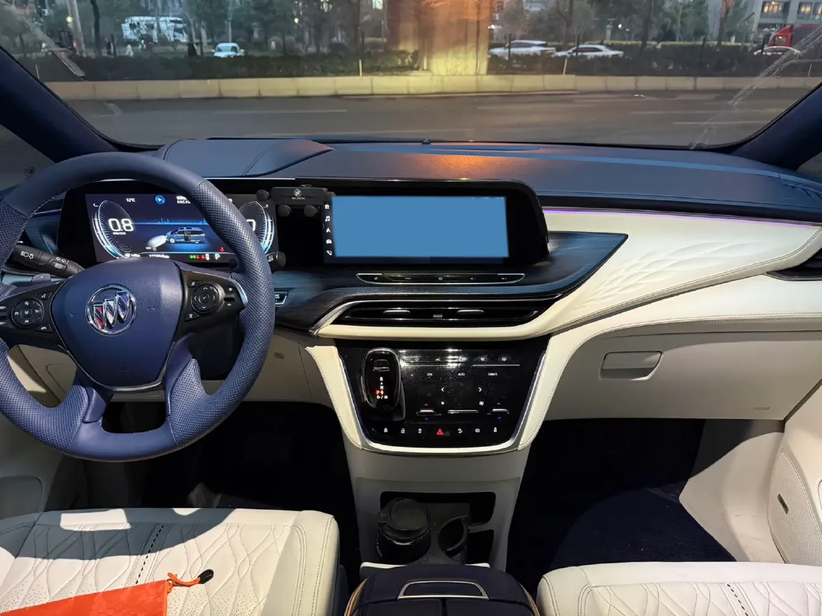 2020 Buick GL8 2.0T 237HP L4 9AT,autocango,china used car exporter,china ev exporter,chinese used car exporter,chinese used ev exporter