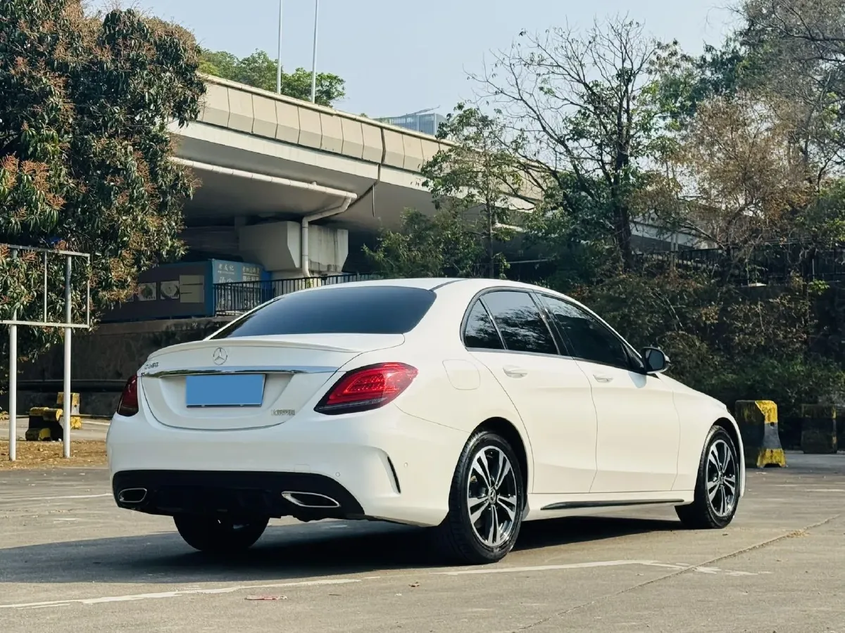 2020 Mercedes-Benz C Class 1.5T 184HP L4 9AT,autocango,china used car exporter,china ev exporter,chinese used car exporter,chinese used ev exporter