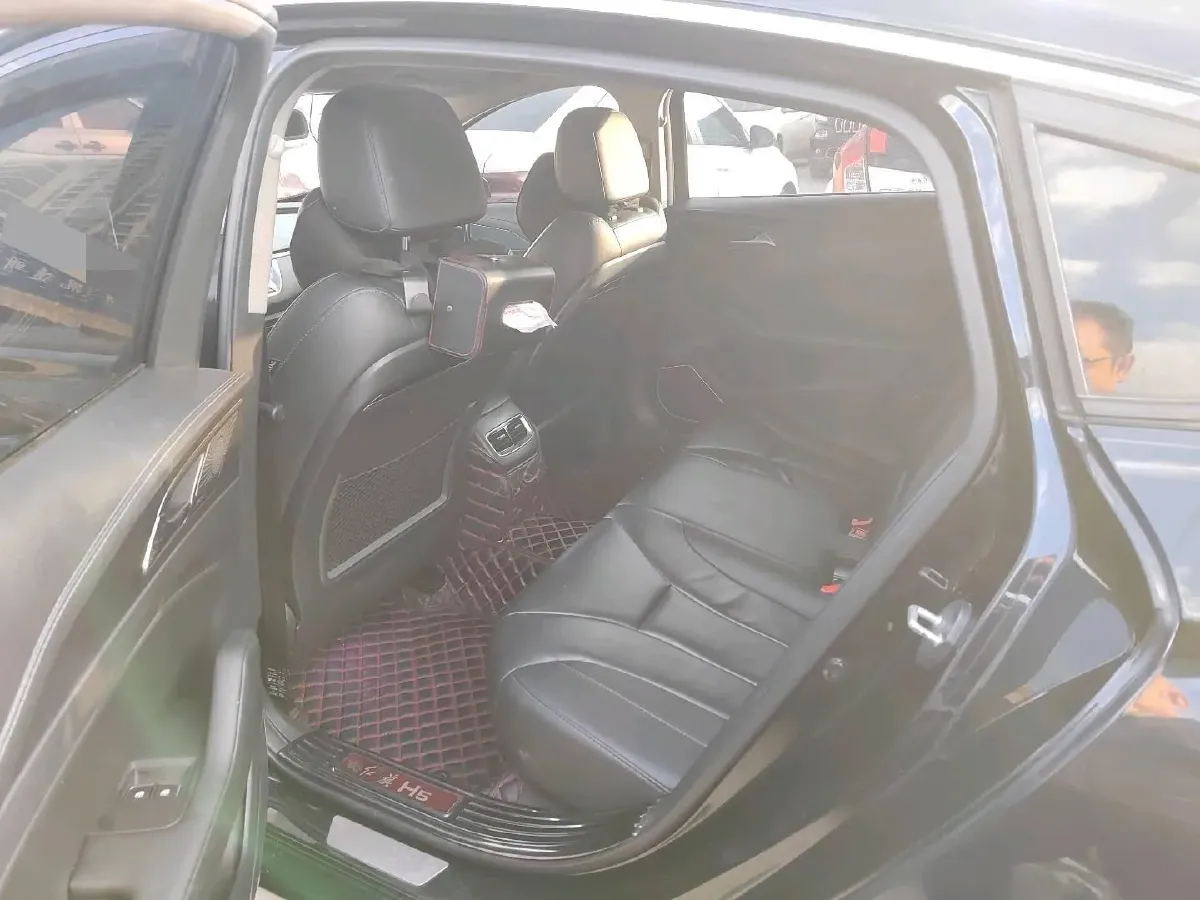 2020 HongQi H5 1.8T 197HP L4 6AT,autocango,china used car exporter,china ev exporter,chinese used car exporter,chinese used ev exporter