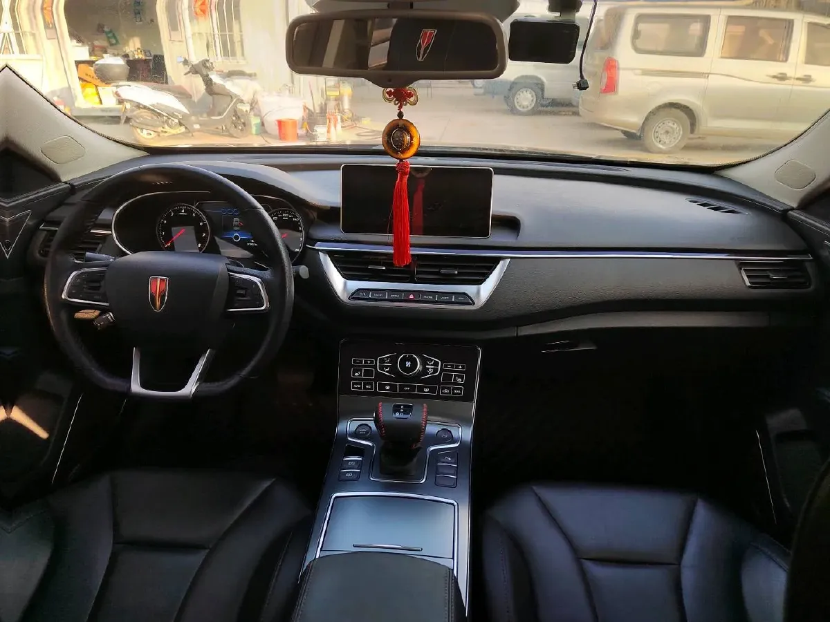 2020 HongQi H5 1.8T 197HP L4 6AT,autocango,china used car exporter,china ev exporter,chinese used car exporter,chinese used ev exporter