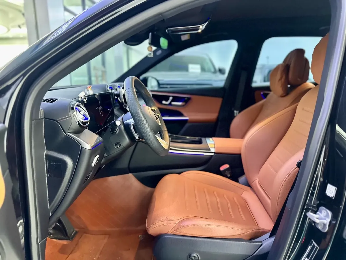 2024 Mercedes-Benz GLC Class 2.0T 204HP L4 9AT,autocango,china used car exporter,china ev exporter,chinese used car exporter,chinese used ev exporter