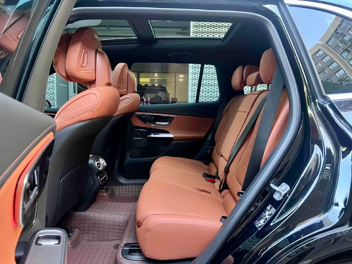 2024 Mercedes-Benz GLC Class 2.0T 204HP L4 9AT,autocango,china used car exporter,china ev exporter,chinese used car exporter,chinese used ev exporter