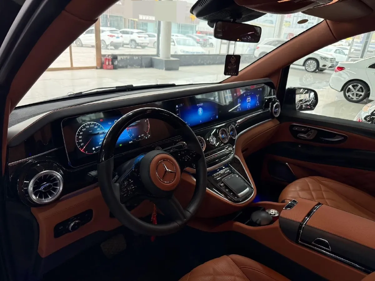 2024 Mercedes-Benz Vito 2.0T 231HP L4 9AT,autocango,china used car exporter,china ev exporter,chinese used car exporter,chinese used ev exporter