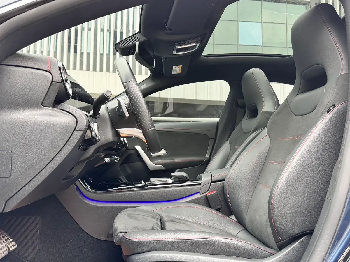 2020 Mercedes-Benz CLA Class 1.3T 163HP L4 7DCT,autocango,china used car exporter,china ev exporter,chinese used car exporter,chinese used ev exporter