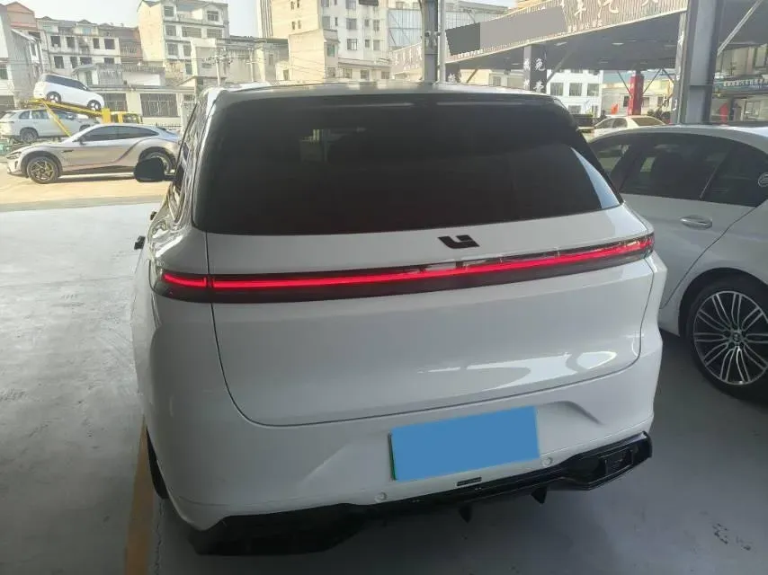 2024 Li L6 Range Extended 154HP L4 REEV 36.8KWH,autocango,china used car exporter,china ev exporter,chinese used car exporter,chinese used ev exporter