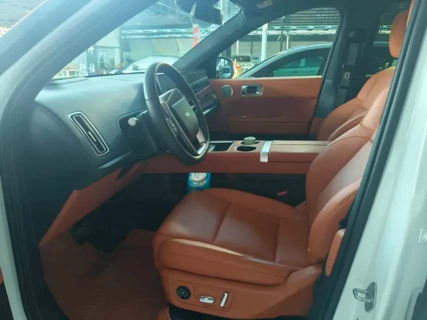 2024 Li L6 Range Extended 154HP L4 REEV 36.8KWH,autocango,china used car exporter,china ev exporter,chinese used car exporter,chinese used ev exporter