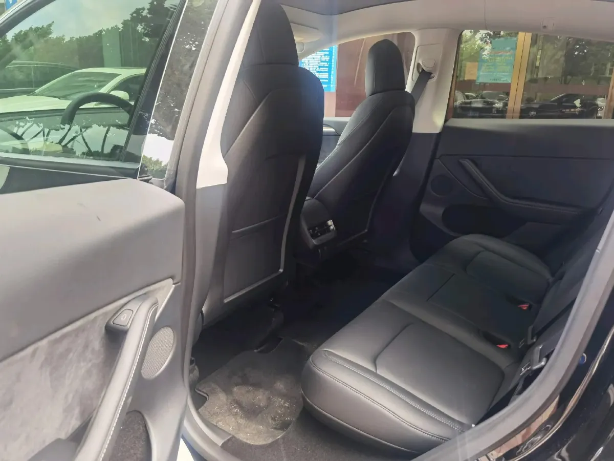 2022 Tesla Model Y BEV 60KWH,autocango,china used car exporter,china ev exporter,chinese used car exporter,chinese used ev exporter