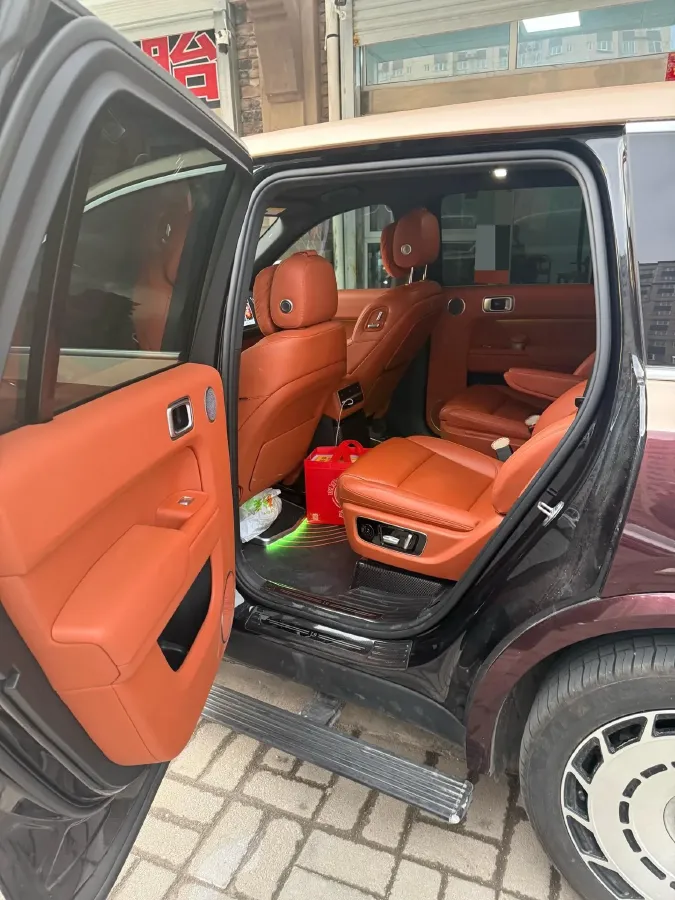 2022 Li L9 Range Extended 154HP REEV 42.6KWH,autocango,china used car exporter,china ev exporter,chinese used car exporter,chinese used ev exporter