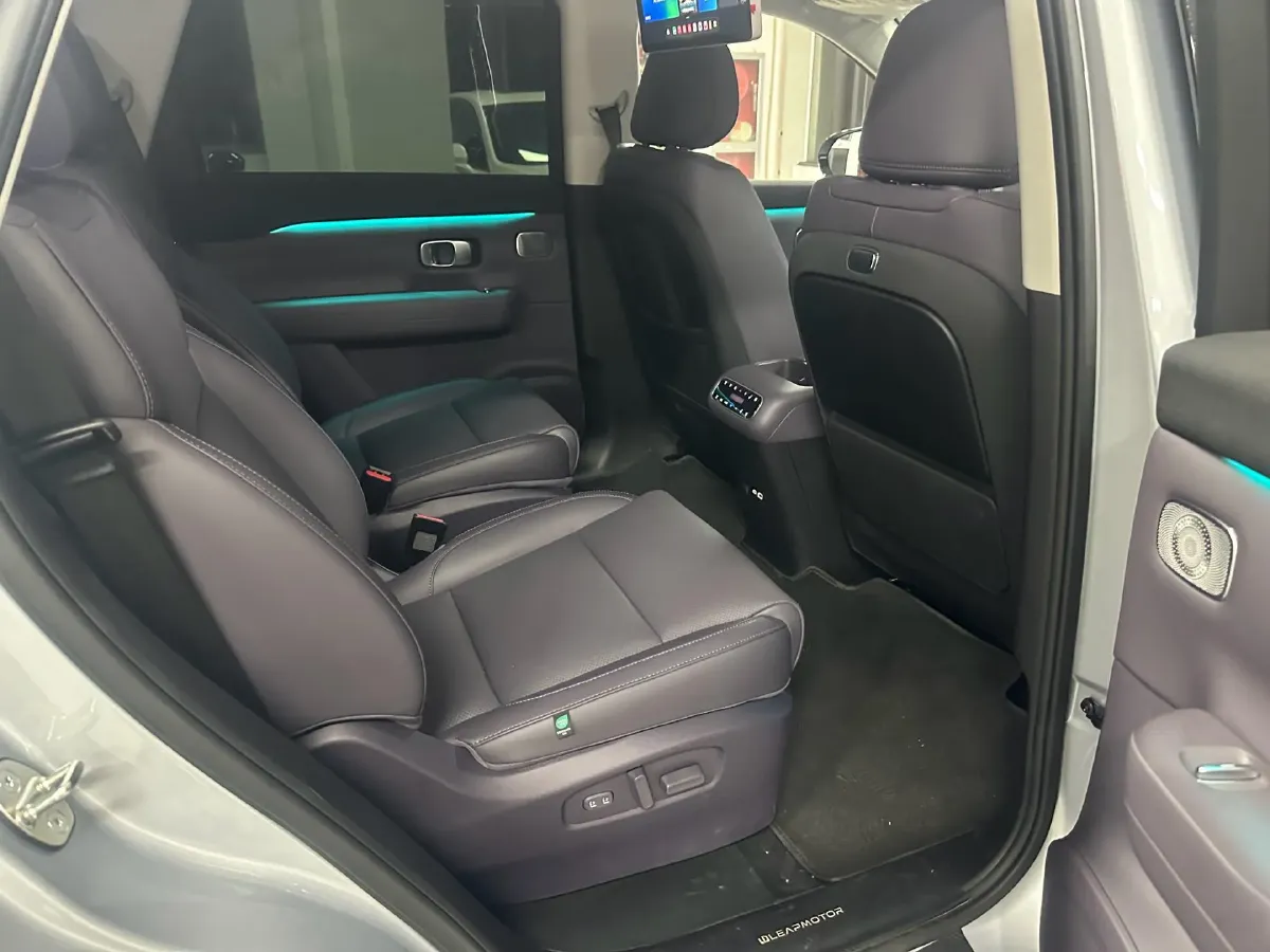 2025 LinkTour E-M8 BEV 65KWH,autocango,china used car exporter,china ev exporter,chinese used car exporter,chinese used ev exporter