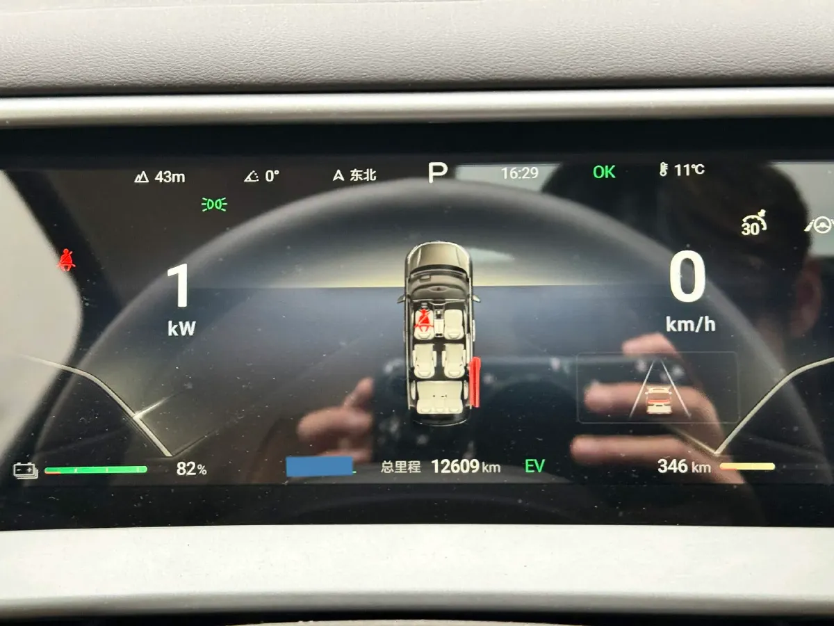 2024 Denza D9 1.5T 139HP L4 E-CVT PHEV 40KWH,autocango,china used car exporter,china ev exporter,chinese used car exporter,chinese used ev exporter