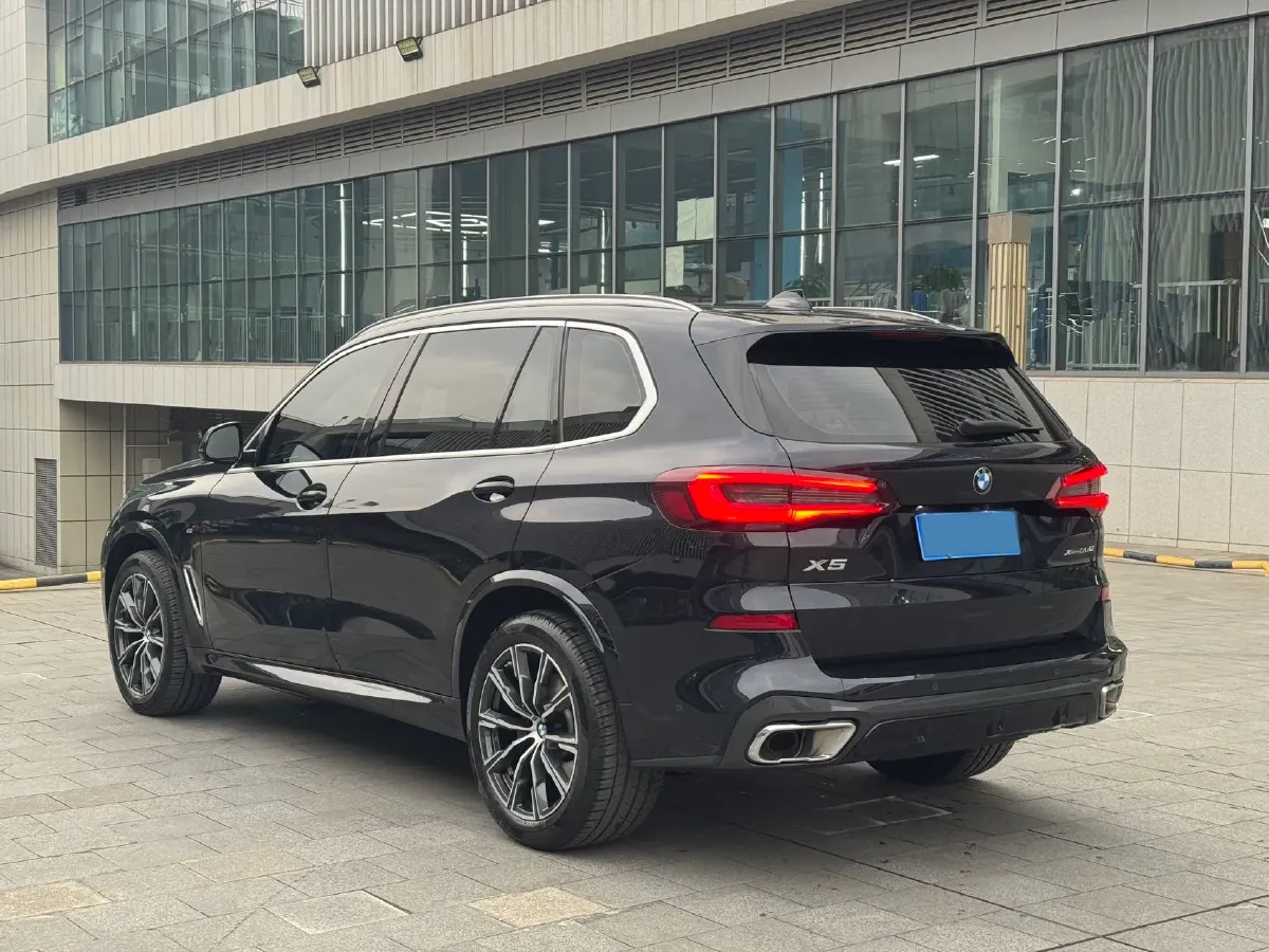 2022 BMW X5 2.0T 245HP L4 8AT,autocango,china used car exporter,china ev exporter,chinese used car exporter,chinese used ev exporter