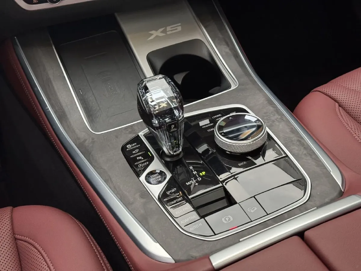 2022 BMW X5 2.0T 245HP L4 8AT,autocango,china used car exporter,china ev exporter,chinese used car exporter,chinese used ev exporter