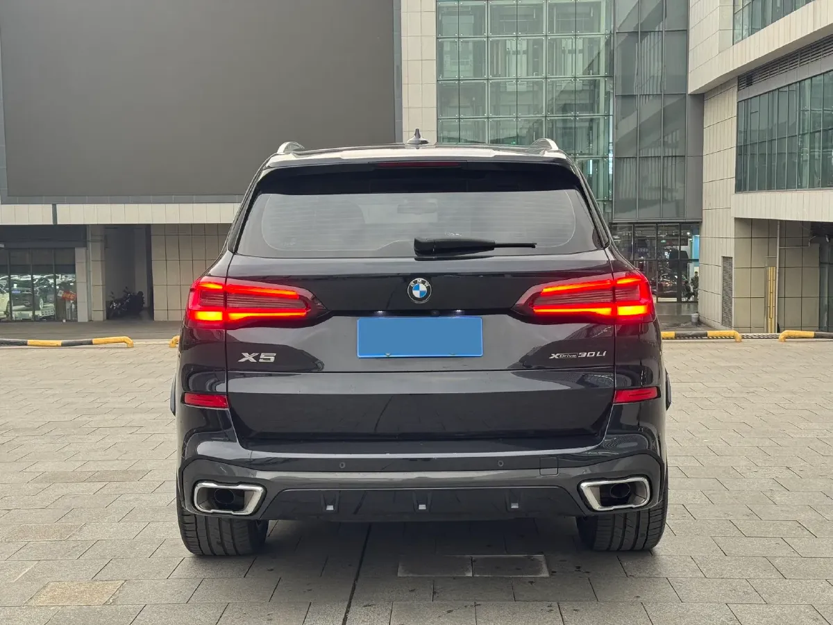 2022 BMW X5 2.0T 245HP L4 8AT,autocango,china used car exporter,china ev exporter,chinese used car exporter,chinese used ev exporter