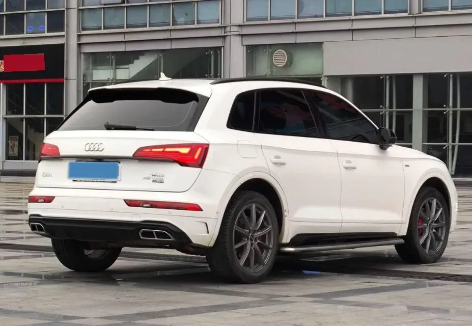 2021 Audi Q5L 2.0T 252HP L4 7DCT,autocango,china used car exporter,china ev exporter,chinese used car exporter,chinese used ev exporter