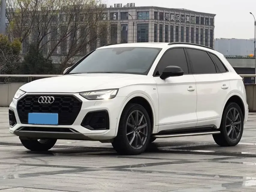 2021 Audi Q5L 2.0T 252HP L4 7DCT,autocango,china used car exporter,china ev exporter,chinese used car exporter,chinese used ev exporter