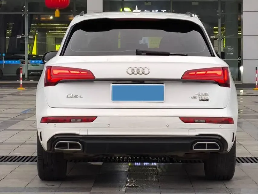2021 Audi Q5L 2.0T 252HP L4 7DCT,autocango,china used car exporter,china ev exporter,chinese used car exporter,chinese used ev exporter
