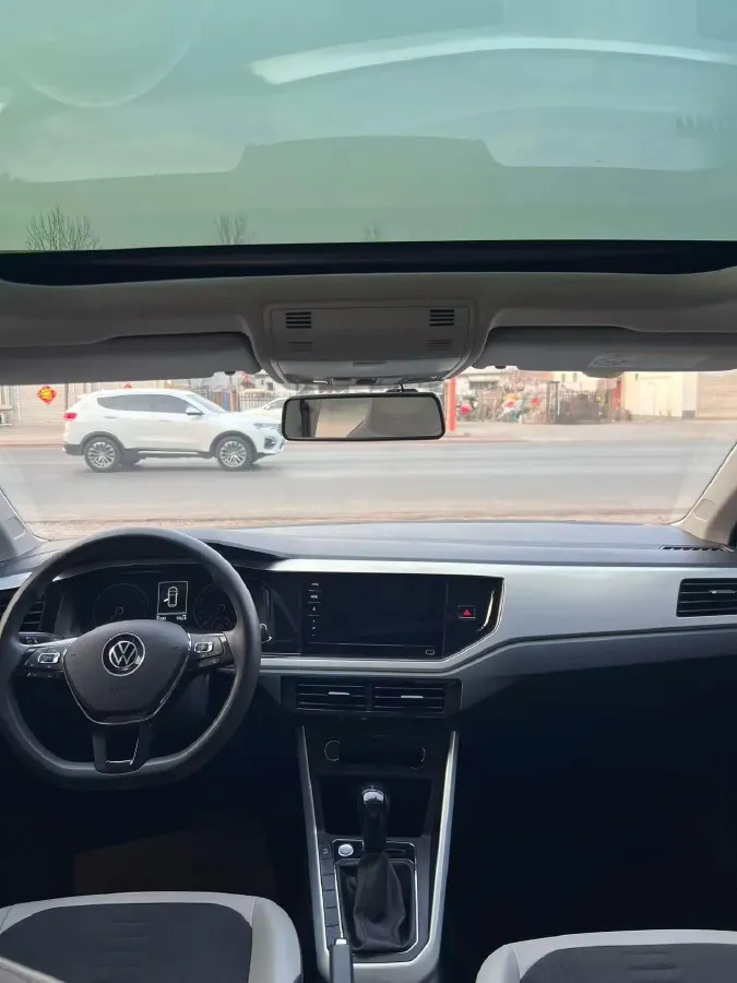 2023 Volkswagen Polo 1.5L 113HP L4 6AT,autocango,china used car exporter,china ev exporter,chinese used car exporter,chinese used ev exporter