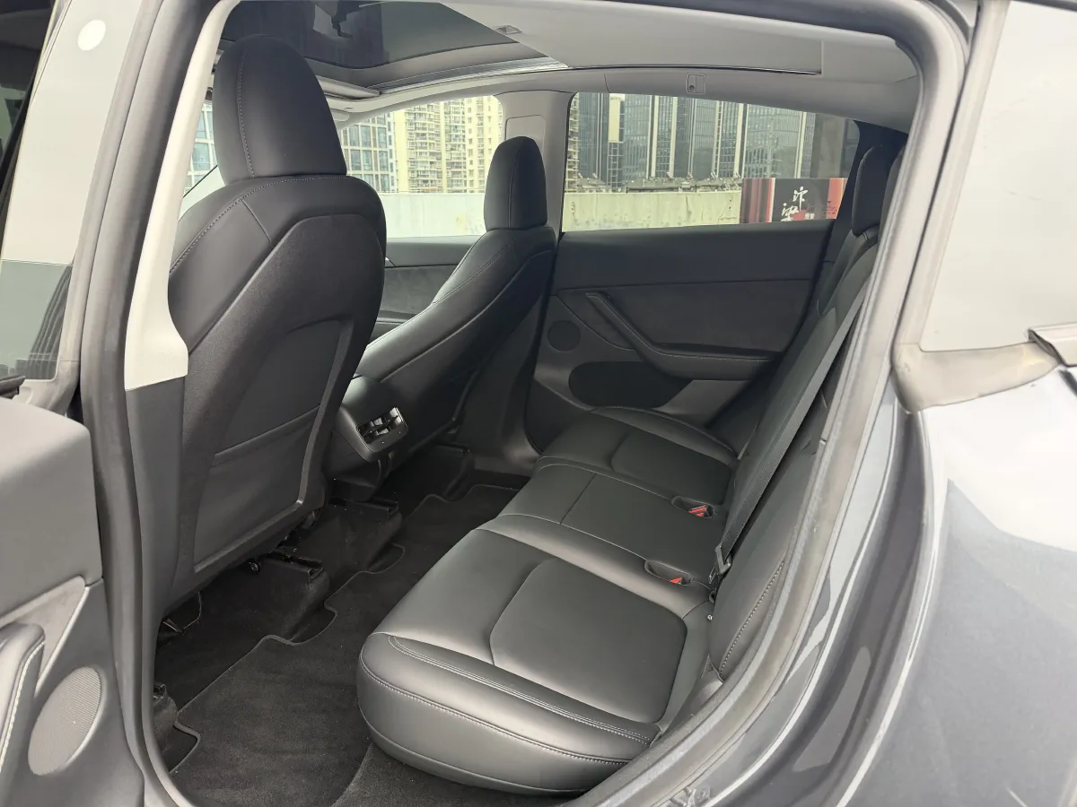 2022 Tesla Model Y BEV 60KWH,autocango,china used car exporter,china ev exporter,chinese used car exporter,chinese used ev exporter