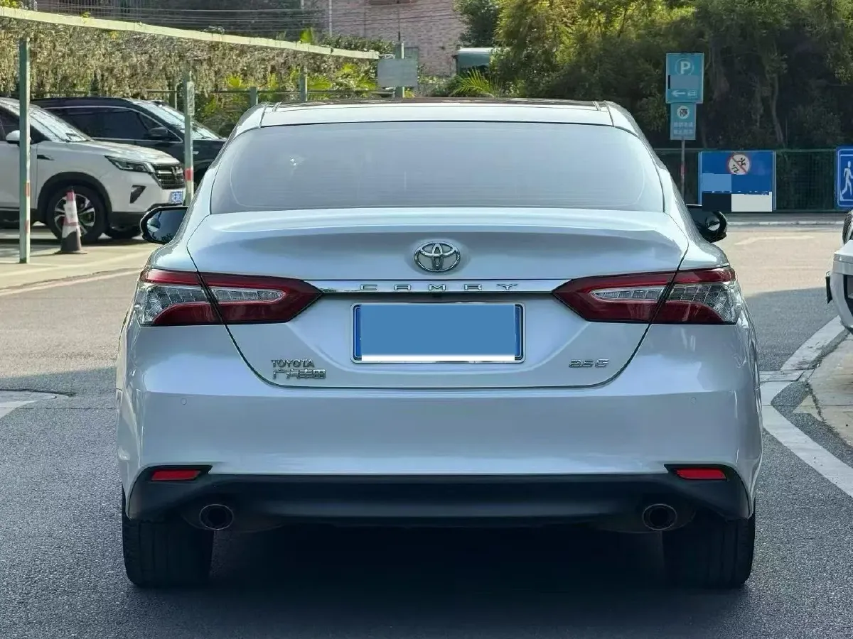 2019 Toyota Camry 2.5L 209HP L4 8AT,autocango,china used car exporter,china ev exporter,chinese used car exporter,chinese used ev exporter