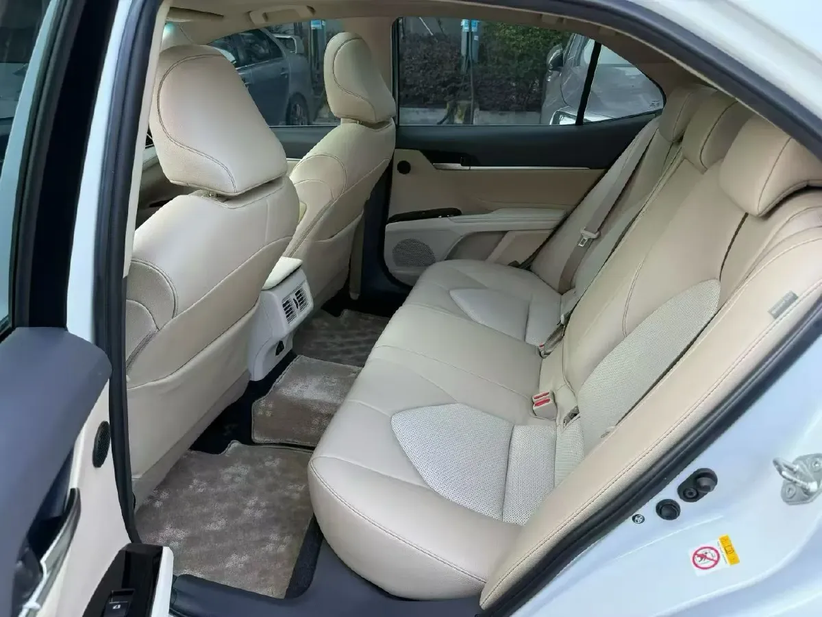 2019 Toyota Camry 2.5L 209HP L4 8AT,autocango,china used car exporter,china ev exporter,chinese used car exporter,chinese used ev exporter
