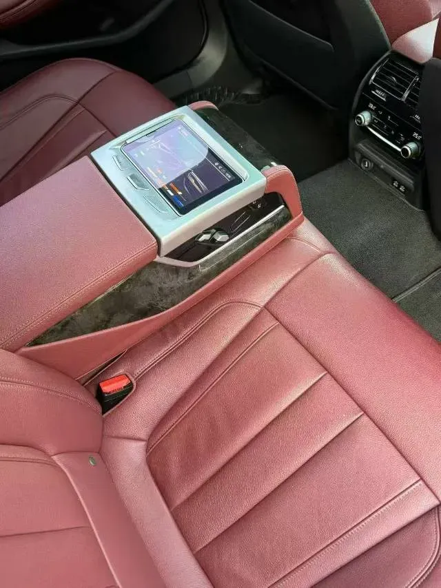 2020 BMW 5 Series 2.0T 252HP L4 8AT,autocango,china used car exporter,china ev exporter,chinese used car exporter,chinese used ev exporter