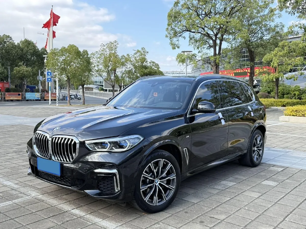 2022 BMW X5 2.0T 245HP L4 8AT,autocango,china used car exporter,china ev exporter,chinese used car exporter,chinese used ev exporter