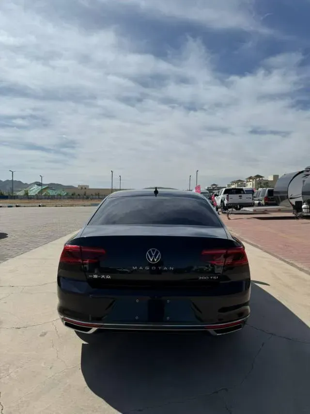 2020 Volkswagen Magotan 1.4T 150HP L4 7DCT,autocango,china used car exporter,china ev exporter,chinese used car exporter,chinese used ev exporter