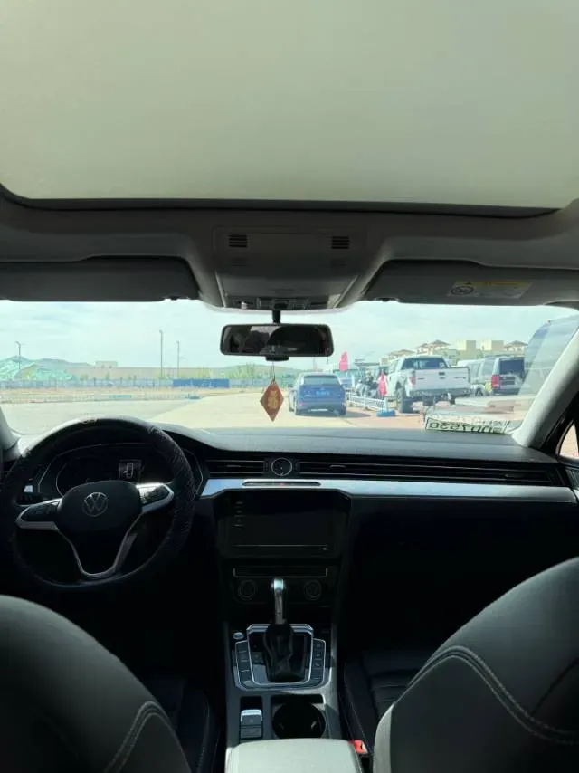 2020 Volkswagen Magotan 1.4T 150HP L4 7DCT,autocango,china used car exporter,china ev exporter,chinese used car exporter,chinese used ev exporter